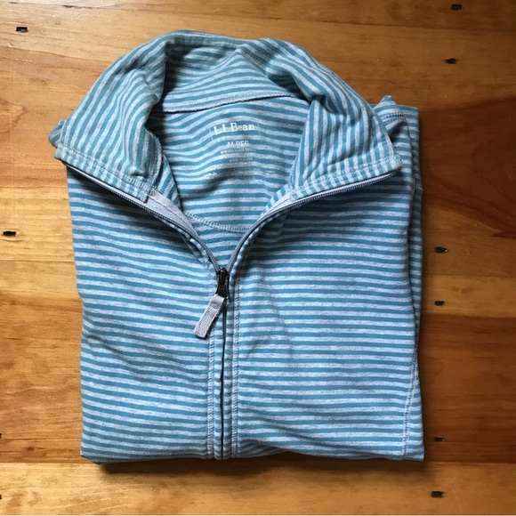LL.bean women’s sweatshirt. Full zip, size medium, like new. - Picture 2 of 6